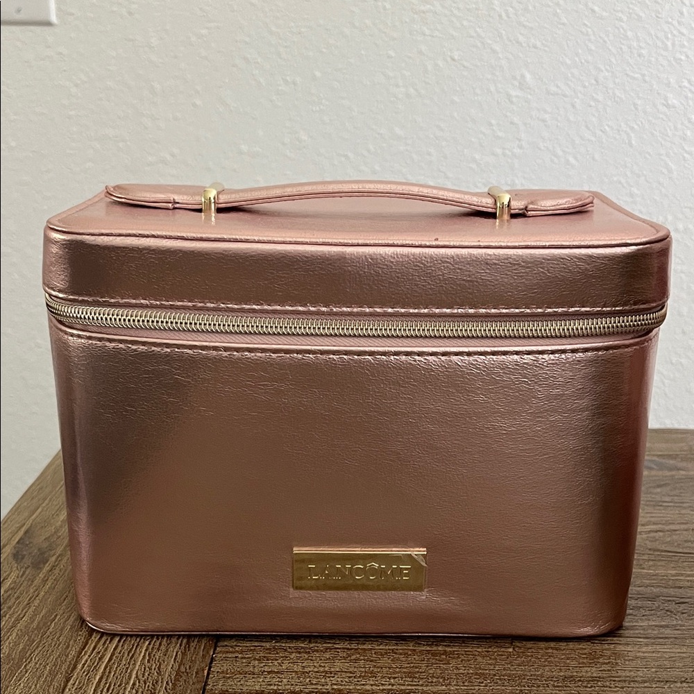 Lancôme toiletry bag - NEW